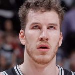 jakob poeltl starting