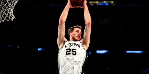 jakob poeltl
