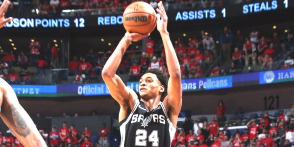 devin vassell spurs play-in pelicans