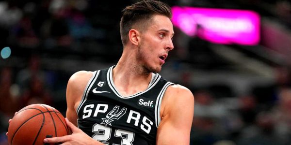 zach collins